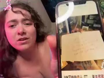 Freechat katxxgolding on Chaturbate