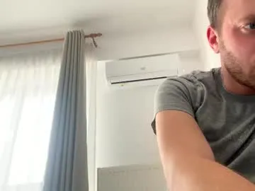 khloekross model from cb