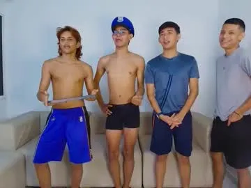 kinkyhousexxx on Chaturbate 