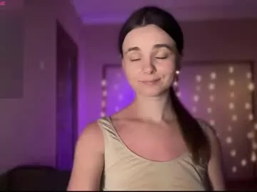 lanaloulou on Chaturbate 