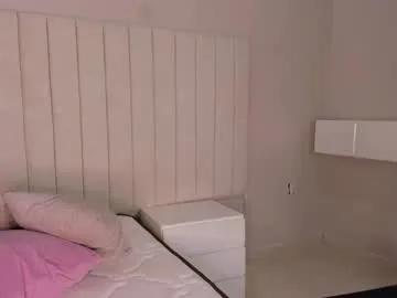 Freechat littleoliviia_ on Chaturbate