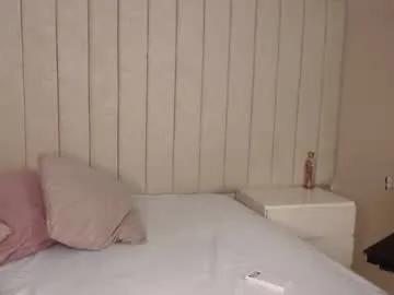 Freechat littleoliviia_ on Chaturbate