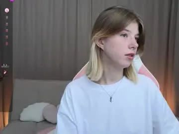 mengsin — Welcome to my room! #anal  #blonde #new #shy #squirt - Goal:  anal dildo in ass 21 cm mmmm [2595 tokens left]