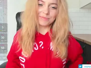 minionfriend — OF minionfriend - Goal: Ice cube show [1874 tokens left] #lovense #skinny #tiny #cute #blonde