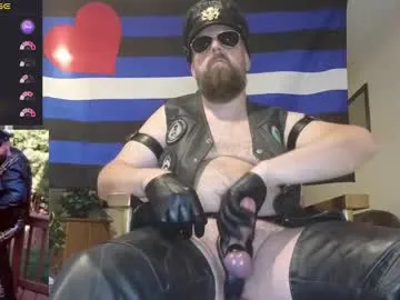mmazsnake — TGIF!  Can you turn SirSnake into a bottom bitch tonight?    Meet the goal and I'll put the Edge toy in my ass!!!  #smoking #master #leather #findom #lovense [650 tokens remaining]