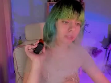 mylaweb — GOAL: I love you [2005 tokens remaining] Welcome to the swamp, buddy :shrek-kiss  #nonude #shy #cute #goth #daddysgirl