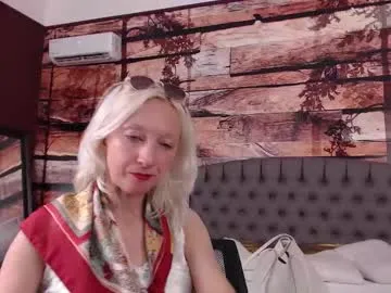natalie_bitton on Chaturbate 