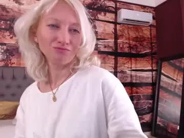 natalie_bitton — 88/77/66my special levels that gets me in a hotter mood!Try them on and let's see if u think u can make me cum? #french #british #blonde #smalltits #squirt
