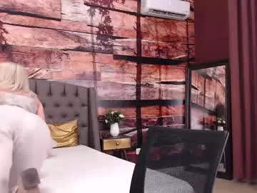 natalie_bitton on Chaturbate 