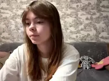 oracorker — Hello, im Cora. GOAL: hello world #cute #18 #natural #teen #lovense [24 tokens remaining]