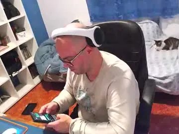 ravingr3d3 — CUM at goal :) #cum #uncut #hairy #feet #pvt [500 tokens remaining]