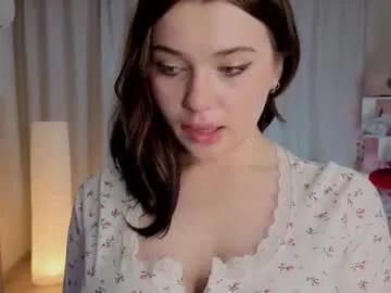 rosemaryleadley — GOAL: Help me take off my bra [0 tokens remaining] You want have fun!? #ebony #teen #bigboobs #squirt #natural