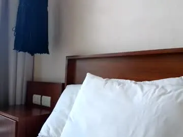 sensualalien on Chaturbate 