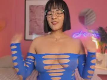 Freechat soysaraa_ on Chaturbate