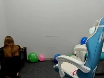 sugar_bunny_girl — GOAL: dildo in pussy [769 tokens remaining] Welcome to my room!  #new #teen #18 #birthday #balloons