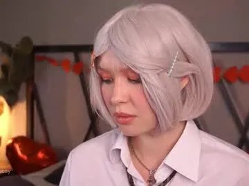 tatacoy — Wet t-shirt teasing #curvy #pvt #striptease #lovense #bigboobs [777 tokens remaining]