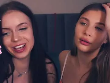vivid_girls on Chaturbate 