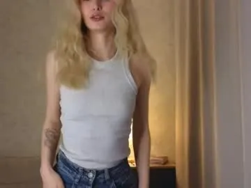 yennaone on Chaturbate 