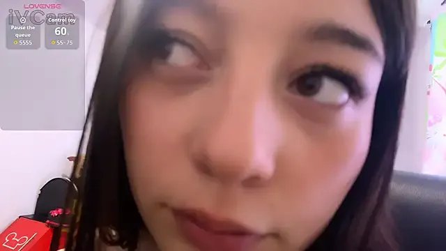 __Lorelain__ on StripChat 