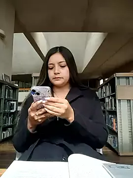 alana_69 on StripChat 