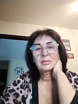 AlbinaXPretty — Freechat on StripChat