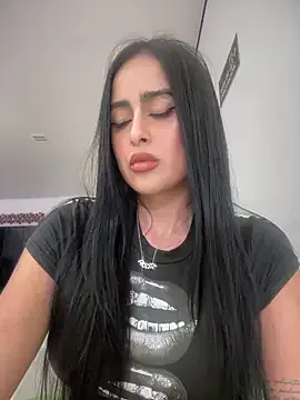 Alexandra_duque — FINGERING PUSSY + TOPLES IN PUBLIC