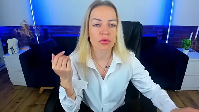 Anna_Snows on StripChat 