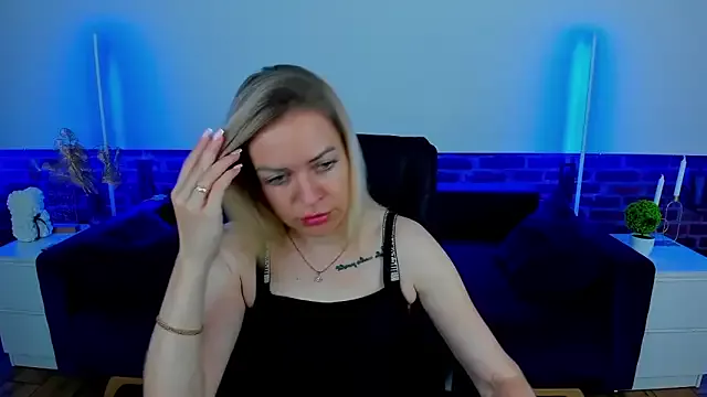 Anna_Snows on StripChat 