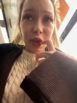 babydolll — Massage my pussy in panties