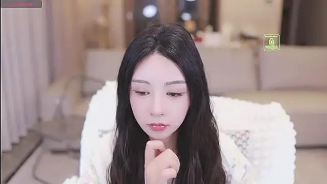 Bella-999 on StripChat 