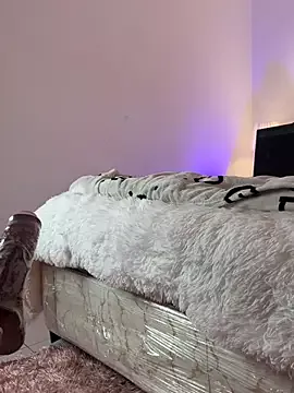 bella__honey on StripChat 