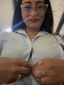 Bella_Office-Naughty1 on StripChat 