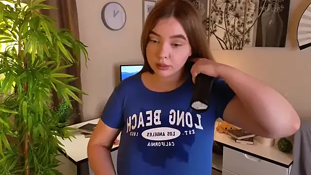 Bonnie_Nunez — flash boobs and slap them