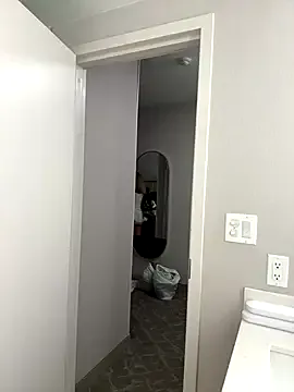 boomboomr00m — Naked Hallway Streak