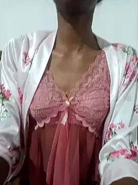 BunnyBloom25 on StripChat 