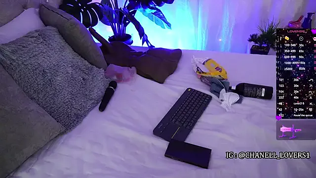 chanell_lovers — FINGERING ASS