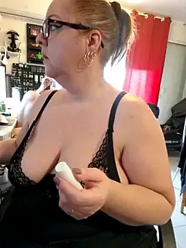 cplcokins34 on StripChat 