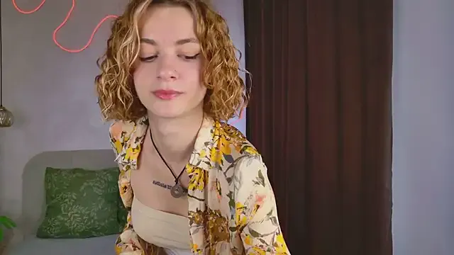 Curly_Moon — Doggy pose and spanks