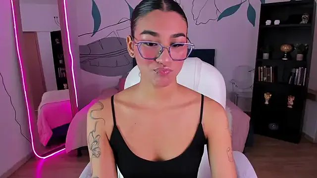 Dana_Paula on StripChat 