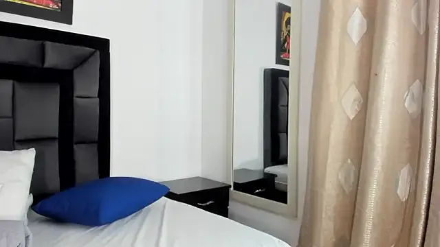 Dulce_amg — Remove my pants