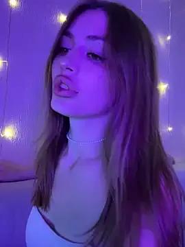 Elizabeth_Tay — Make my panties weeeet