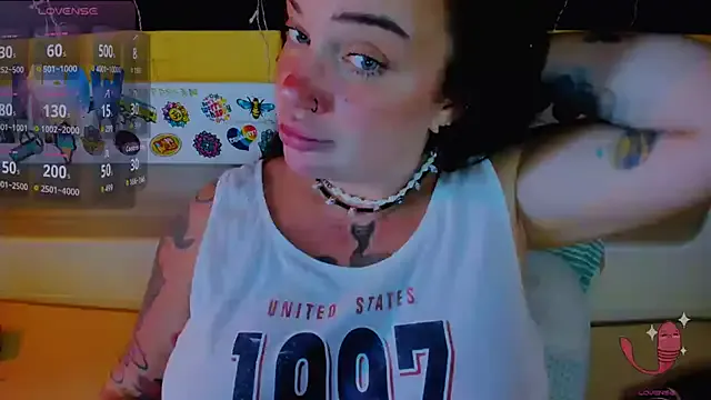 EllieOz — pussy piercing (till 15th sept )