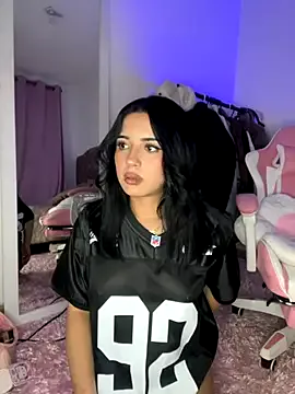 Emily-14 — lift my dress and massage my buttocks