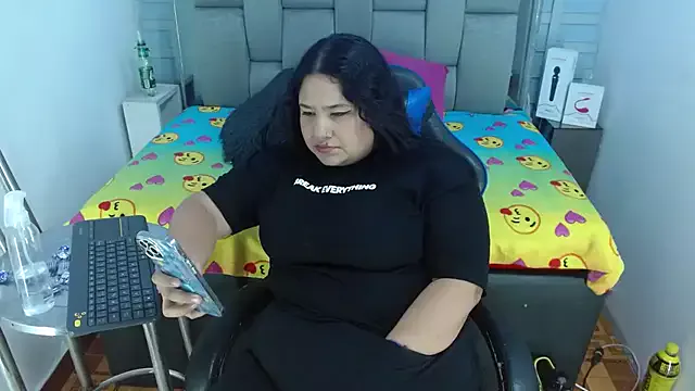evelin_zaens on StripChat 