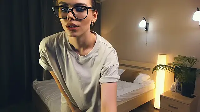 exposed_lizzy — watch me ride on a pillow thinking of ya