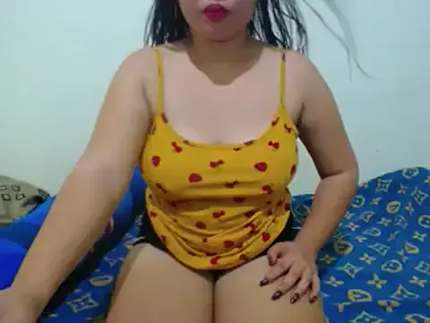 goddess_squirt69 on StripChat 