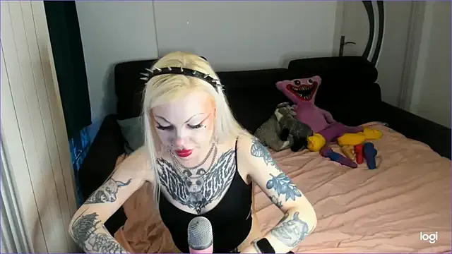 HelenGoat on StripChat 