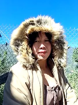 helenzz on StripChat 