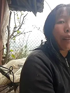 helenzz on StripChat 