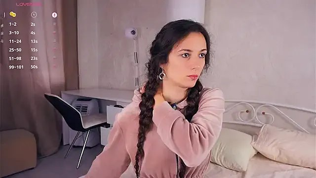 Holla_Molly on StripChat 